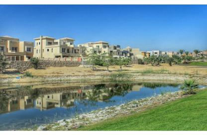 تاون هاوس - 4 غرف نوم - 4 حمامات للبيع في جولف فيوز - طريق مصر اسكندرية الصحراوي - مدينة 6 أكتوبر - الجيزة