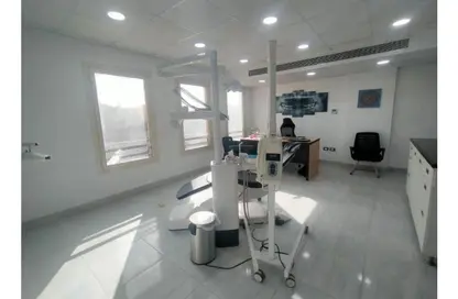 وحدة طبية - استوديو - 2 حمامات للايجار في الحي السابع - مدينة 6 أكتوبر - الجيزة