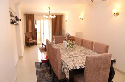 Apartment - 3 Bedrooms - 2 Bathrooms for sale in Green Towers - Smouha - Hay Sharq - Alexandria