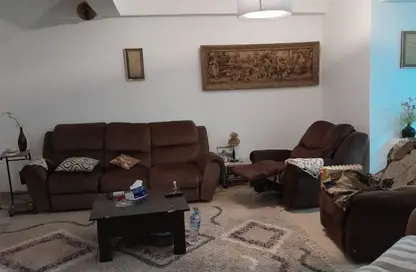 شقة - 3 غرف نوم - 2 حمامات للايجار في شارع الجزيرة - المستثمرين الجنوبية - مدينة القاهرة الجديدة - القاهرة