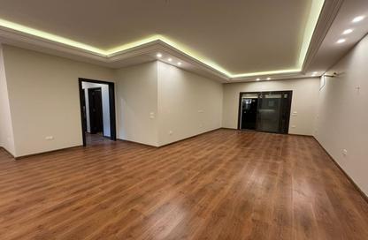 Apartment - 3 Bedrooms - 3 Bathrooms for sale in Green 5 - 6 October Compounds - 6 October City - Giza
