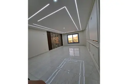 شقة - 3 غرف نوم - 3 حمامات للايجار في زهراء المعادي - حي المعادي - القاهرة