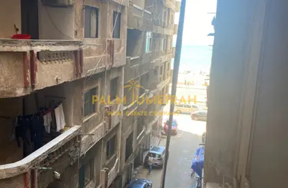 Apartment - 3 Bedrooms - 1 Bathroom for sale in Al Telmesani St. - El Mandara - Hay Than El Montazah - Alexandria