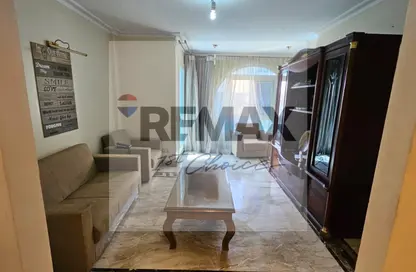 شقة - 3 غرف نوم - 3 حمامات للايجار في شارع الميرغني - ارض الجولف - مصر الجديدة - القاهرة