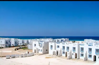Chalet - 2 Bedrooms - 2 Bathrooms for sale in Mountain View - Ras Al Hekma - North Coast