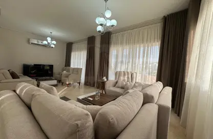 Villa - 3 Bedrooms - 4 Bathrooms for rent in Sheikh Zayed Compounds - Sheikh Zayed City - Giza
