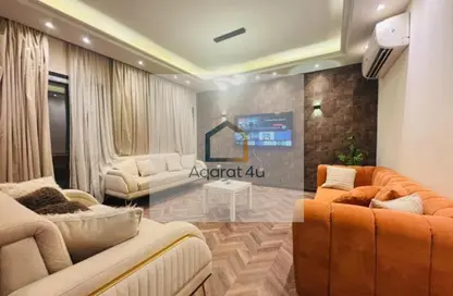 شقة - 2 غرف نوم - 2 حمامات للايجار في 6 ويست - بيفرلي هيلز - كمبوندات الشيخ زايد - الشيخ زايد - الجيزة