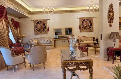 فيلا - 4 غرف نوم - 6 حمامات للبيع في مون فالي - المستثمرين الجنوبية - مدينة القاهرة الجديدة - القاهرة
