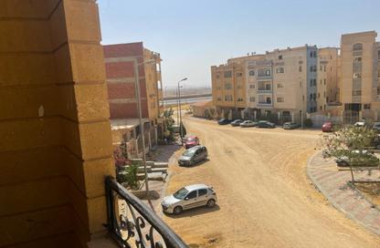 Apartment - 3 Bedrooms - 2 Bathrooms for rent in Abou El Houl - New Cairo City - Cairo