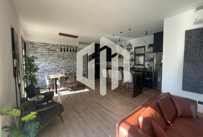 8024927 - Property Image 2