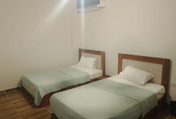 8121666 - Property Image 2