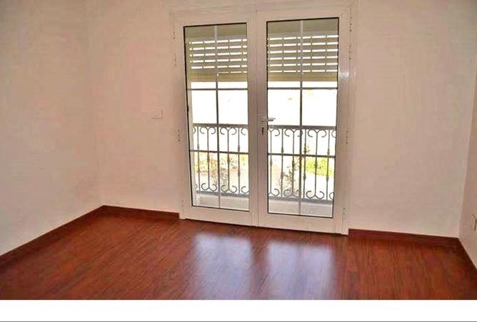 8013567 - Property Image 2