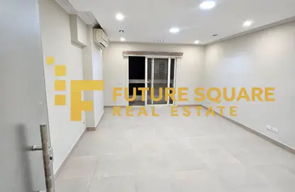 Office Space - Studio - 3 Bathrooms for rent in 50th Street - Zahraa El Maadi - Hay El Maadi - Cairo