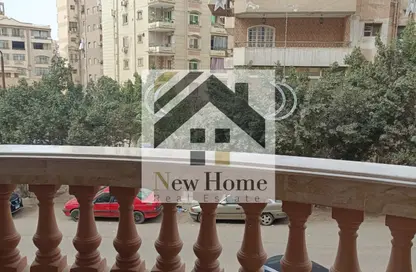 Apartment - 3 Bedrooms - 2 Bathrooms for sale in 10th Zone - Nasr City - Cairo