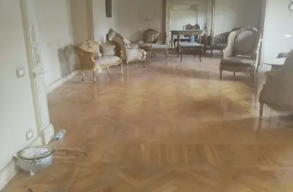 Apartment - 3 Bedrooms - 2 Bathrooms for sale in Al Hegaz St. - El Mahkama Square - Heliopolis - Masr El Gedida - Cairo