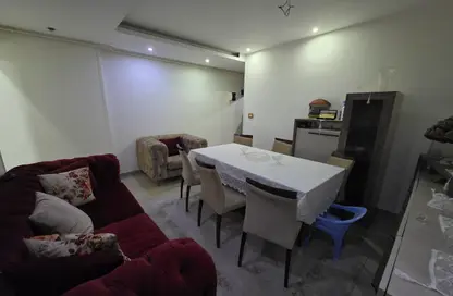 Apartment - 2 Bedrooms - 2 Bathrooms for sale in Mahmoud Al Essawy St. - Sidi Beshr - Hay Awal El Montazah - Alexandria