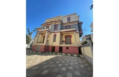 Villa - 7+ Bedrooms - 7+ Bathrooms for sale in Hassan Sabri St. - Zamalek - Cairo