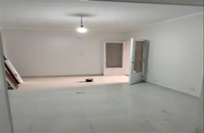 Apartment - 3 Bedrooms - 1 Bathroom for rent in Al Agouza - Giza