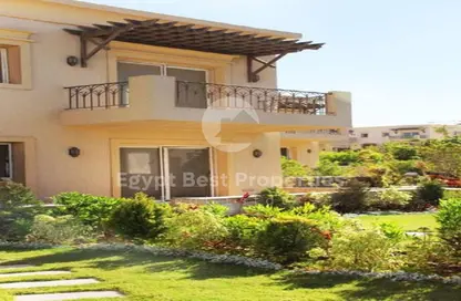 Villa - 7+ Bedrooms - 5 Bathrooms for sale in Swan Lake Residence - 5th Settlement Compounds - The 5th Settlement - New Cairo City - Cairo