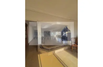 شقة - 3 غرف نوم - 3 حمامات للبيع في شارع العروبه - المعادي الجديدة - حي المعادي - القاهرة