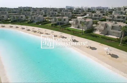 Chalet - 2 Bedrooms - 2 Bathrooms for sale in Azha North - Ras Al Hekma - North Coast