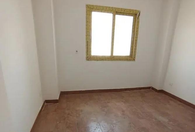 8370433 - Property Image 2