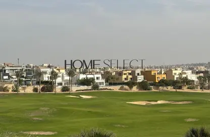 تاون هاوس - 4 غرف نوم - 4 حمامات للبيع في جولف فيوز - طريق مصر اسكندرية الصحراوي - مدينة 6 أكتوبر - الجيزة