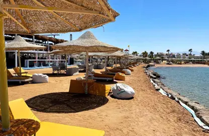 Apartment - 2 Bedrooms - 1 Bathroom for rent in Makadi Orascom Resort - Makadi - Hurghada - Red Sea