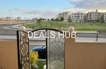 دوبلكس - 4 غرف نوم - 4 حمامات للبيع في كمبوندات الشروق - مدينة الشروق - القاهرة