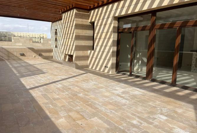 8424635 - Property Image 2