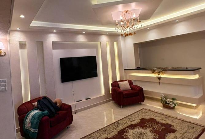 8378877 - Property Image 2