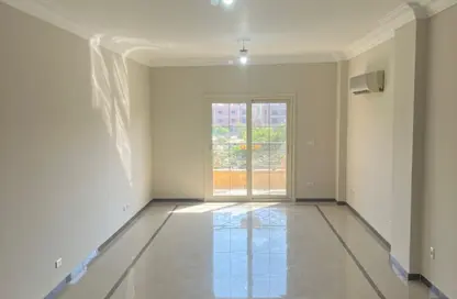 Apartment - 2 Bedrooms - 2 Bathrooms for rent in Al Narges 2 - Al Narges - New Cairo City - Cairo