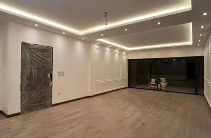 Apartment - 4 Bedrooms - 3 Bathrooms for rent in Lake View Residence - 5th Settlement Compounds - The 5th Settlement - New Cairo City - Cairo