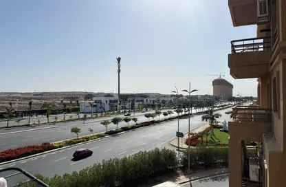 Apartment - 2 Bedrooms - 2 Bathrooms for sale in Madinaty - Cairo