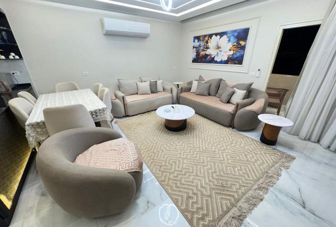 8184703 - Property Main Image