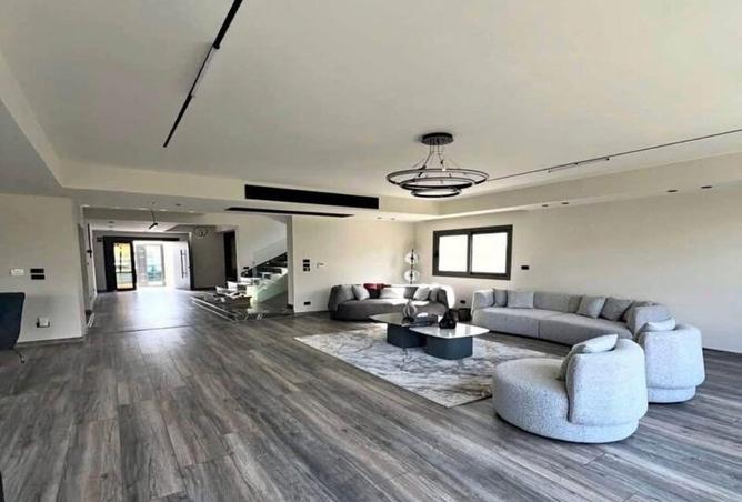 8340604 - Property Image 2