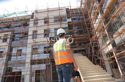 محل تجاري - استوديو - 1 حمام للبيع في مدينة الشروق - القاهرة