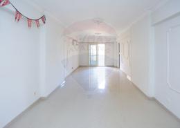 شقة - 3 غرف نوم - 2 حمامات for للبيع in كوبرى 14 مايو - سموحة - حي شرق - الاسكندرية
