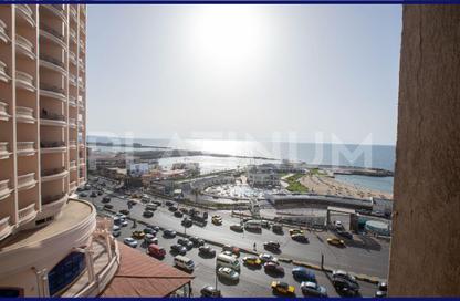 Apartment - 2 Bedrooms - 1 Bathroom for rent in Al Geish Road - Roushdy - Hay Sharq - Alexandria