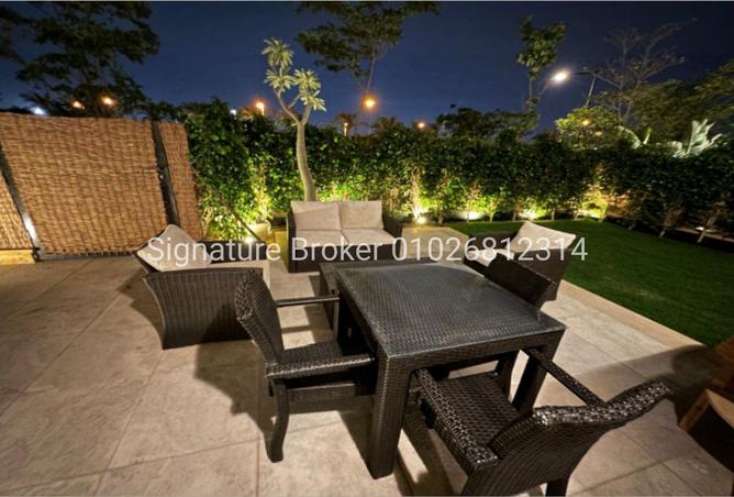 8220041 - Property Image 2