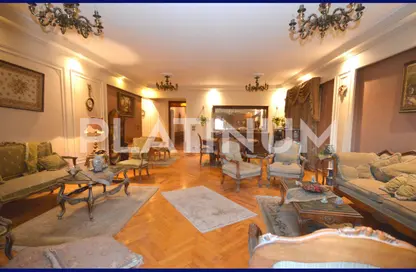 Apartment - 3 Bedrooms - 2 Bathrooms for sale in Mohamed Bahaa Al Din Al Ghouri St. - Smouha - Hay Sharq - Alexandria