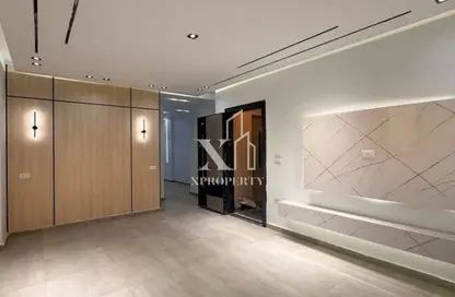 Apartment - 3 Bedrooms - 2 Bathrooms for sale in Central Axis - 5th District - 6 October City - Giza