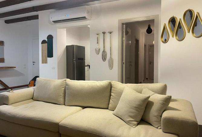 8471465 - Property Image 3