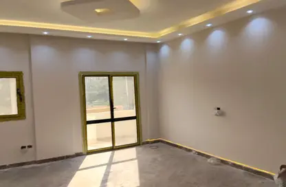 Office Space - Studio - 3 Bathrooms for rent in Street155 - District 4 - The 5th Settlement - New Cairo City - Cairo