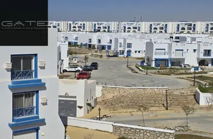 Chalet - 2 Bedrooms - 2 Bathrooms for sale in Mountain View - Ras Al Hekma - North Coast