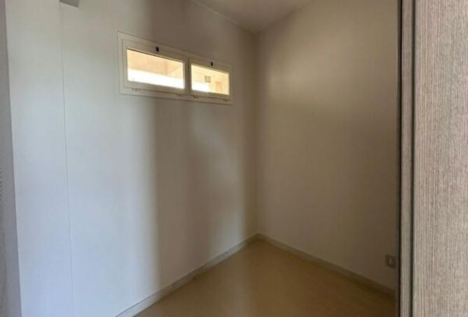 8384603 - Property Image 3