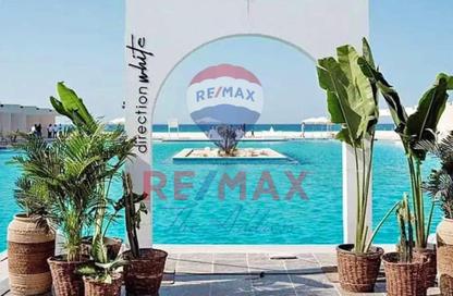 Chalet - 2 Bedrooms - 2 Bathrooms for sale in Direction White - Ras Al Hekma - North Coast
