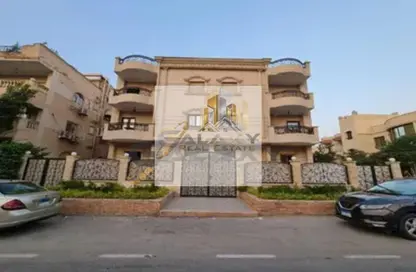 Apartment - 3 Bedrooms - 2 Bathrooms for sale in El Banafseg Apartment Buildings - El Banafseg - New Cairo City - Cairo