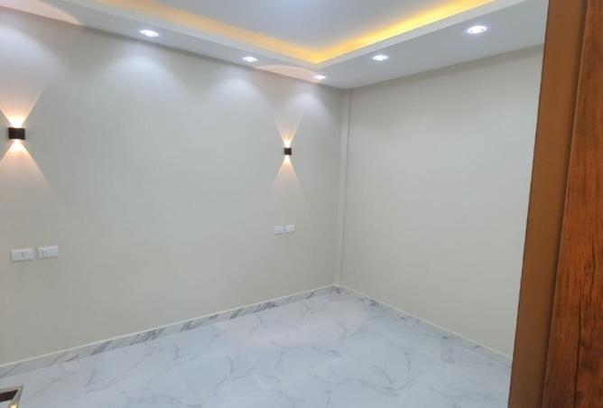 8372984 - Property Image 2