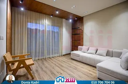 فيلا - 6 غرف نوم - 4 حمامات للبيع في في مروج - سموحة - حي شرق - الاسكندرية